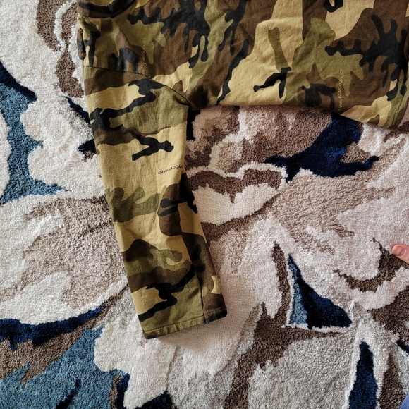 Reyon Camo crop top - Picture 2 of 6